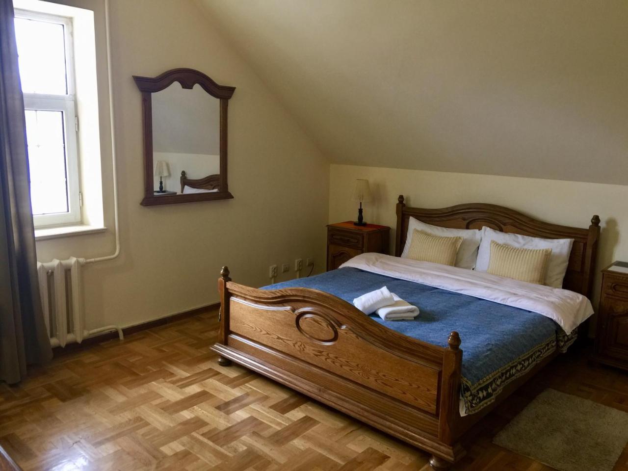 Astoria Garden Hotel Bisjkek Eksteriør billede